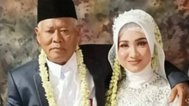 Rayuan Haji Sondani Yang Bikin Gadis 19 Tahun Ini Klepek-klepek