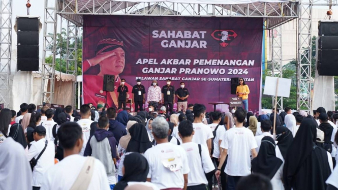 Relawan Sahabar Ganjar gelar apel akbar pemenangan Ganjar Pranowo 2024.