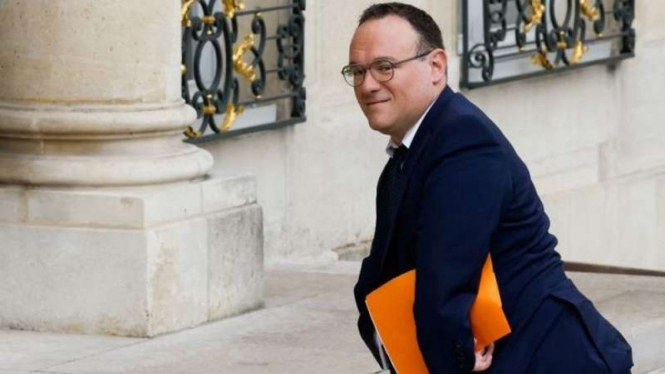 Menteri Solidaritas dan Penyandang Cacat Prancis Damien Abad 