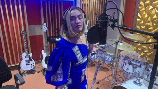 Indah Sari Tiru Konsep Kylie Minogue di Lagu Cuan