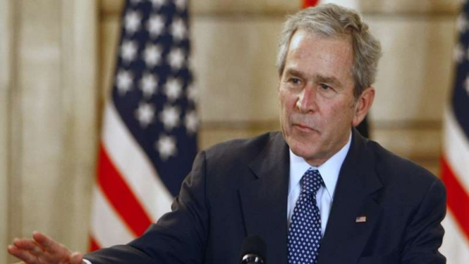 Mantan Presiden AS George W Bush 