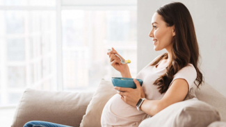 ¿Pueden las mujeres embarazadas con lupus contagiar a sus bebés?