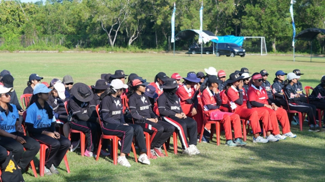Timnas Cricket Putri Indonesia U-19 di Kartini Cup