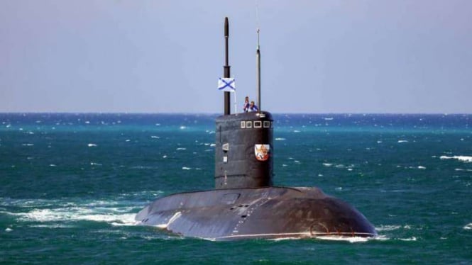 VIVA Militer: Kapal selam kelas kilo Project 636 Varshavyanka militer Rusia