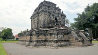 Candi Mendut, Sejarah dan Penamaan Reliefnya