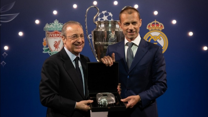 Presiden Real Madrid, Florentino Perez dan presiden UEFA, Aleksander Ceferin. 