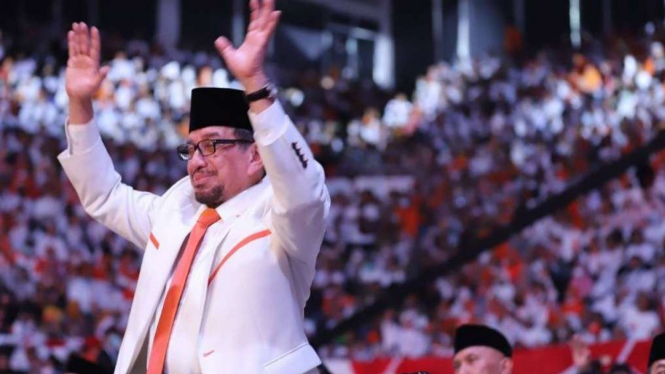 Ketua Majelis Syuro Salim Segaf Aljufri dalam milad PKS ke-20