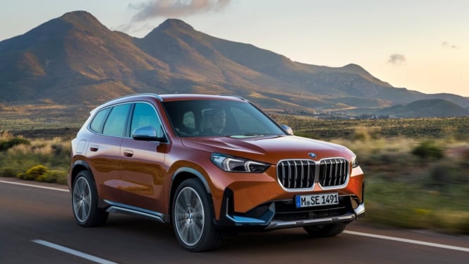 Ilustrasi gambar mobil BMW X1 2023