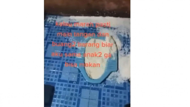 Video Tiktok suami buang beras ke WC