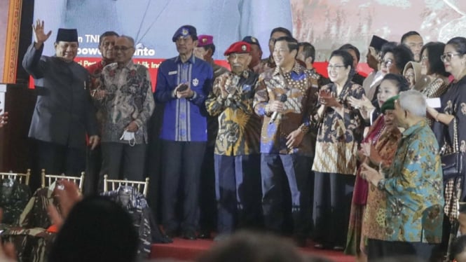 VIVA Militer: Prabowo Subianto bertemu para purnawirawan TNI di Hambalang