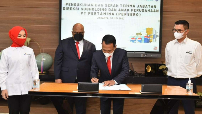 Pelantikan direksi Pertamina Internasional Shipping (PIS).