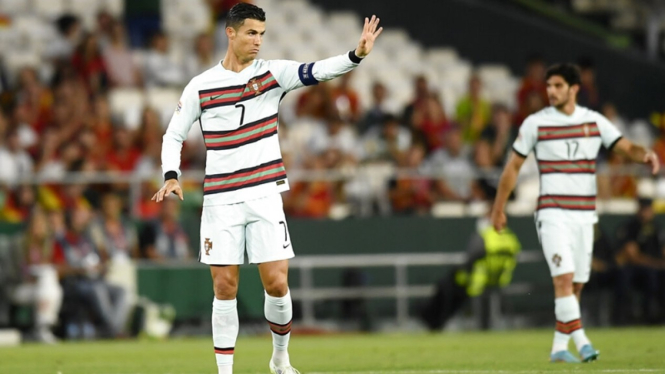 Cristiano Ronaldo dalam laga Portugal melawan Spanyol di UEFA Nations League