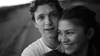 Zendaya dan Tom Holland Resmi Bertunangan, Cincin Berlian Jadi Sorotan