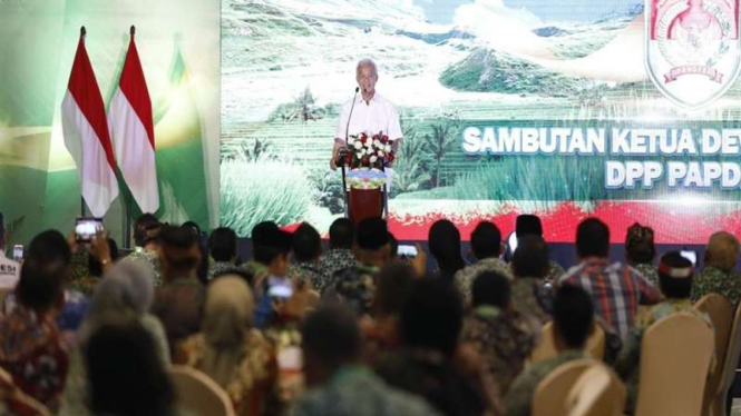 Gubernur Jawa Tengah Ganjar Pranowo hadiri rakernas DPP PAPDESI