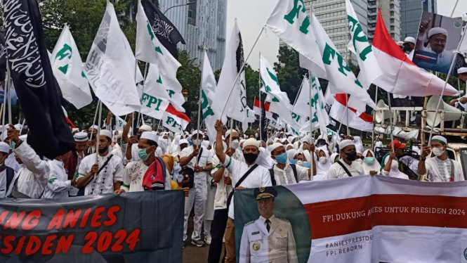 Aksi FPI Reborn deklarasi dukung Anies Baswedan di Patung Kuda, Gambir, Jakarta.