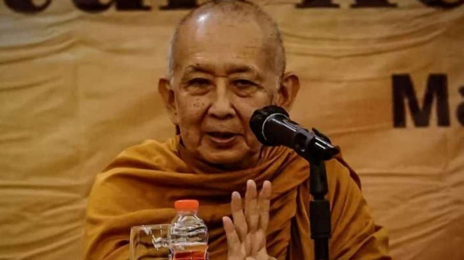 Kepala Wihara Mendut yang juga Kepala Sangha Teravada Indonesia Biksu Sri Pannyavaro Mahathera
