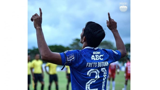 Persib pakai pita hitam sebagai lambang duka kepergian Eril   