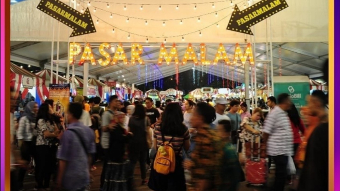 Pasar Malam di Jakarta Fair Kemayoran. 