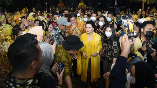 Istri Ketua Umum Partai Golkar, Yanti Airlangga