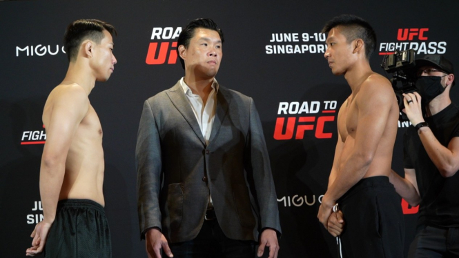 Rama Supandhi vs Seung Guk Choi (Korea) saat Face Off Jelang Road to UFC