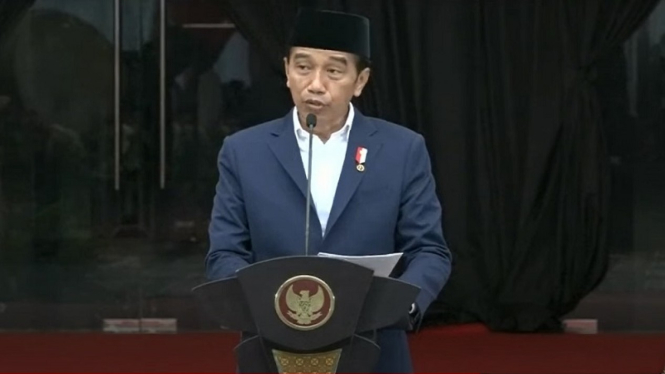 Presiden Jokowi saat menghadiri peresmian Masjid At Taufik PDIP
