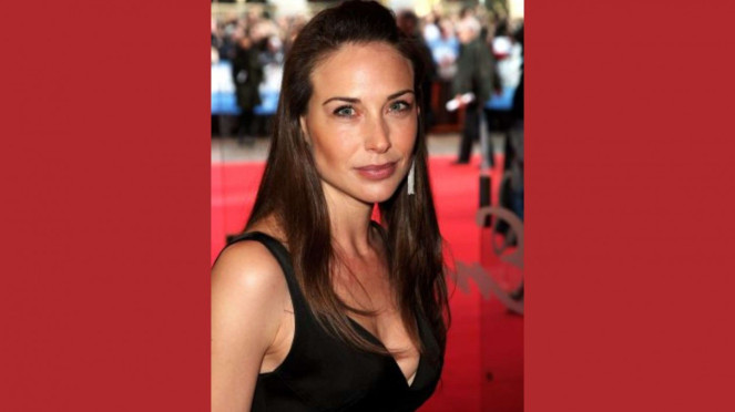 Claire Forlani