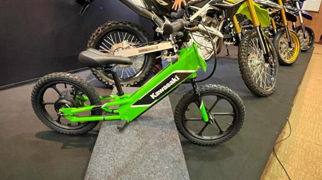 Sepeda listrik Kawasaki