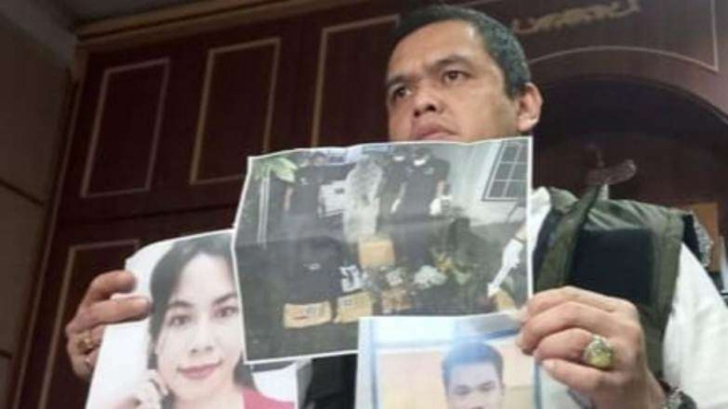 Polisi perlihatkan foto pasangan kekasih penyimpan janin di kosan Makassar.