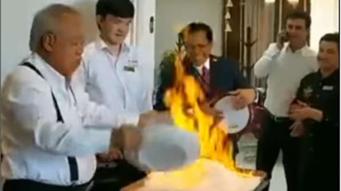 Menteri Basuki jadi Pengendali Api di Tajikistan.