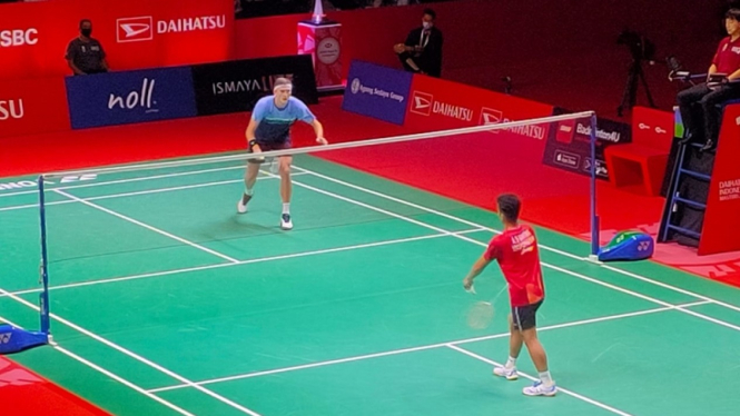 Anthony Ginting vs Viktor Axelsen di Indonesia Masters 2022