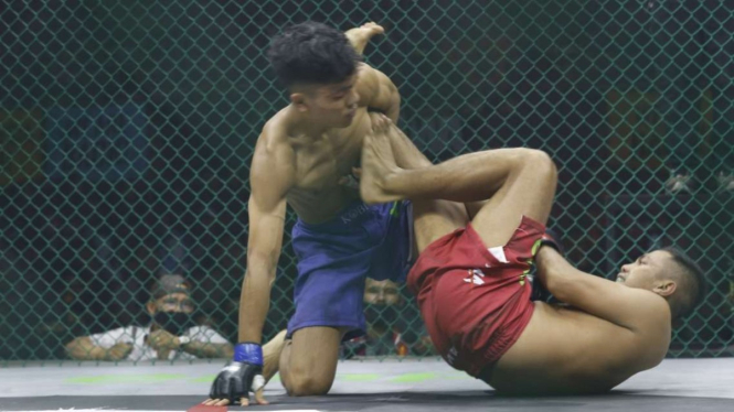 Harry Brahmana vs Hadiq Akbar Malik di Fight Night 58 One Pride MMA