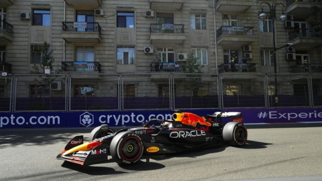 Pembalap Red Bull Racing, Max Verstappen di F1 GP Azerbaijan