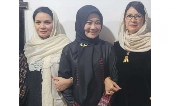 Nurul Arifin bertakziah ke Ridwan Kamil dan Atalia Praratya