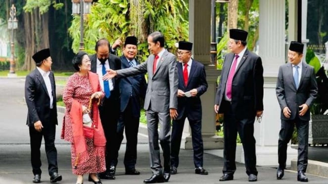 Presiden Jokowi bersama Ketua Umum Parpol koalisi pemerintah