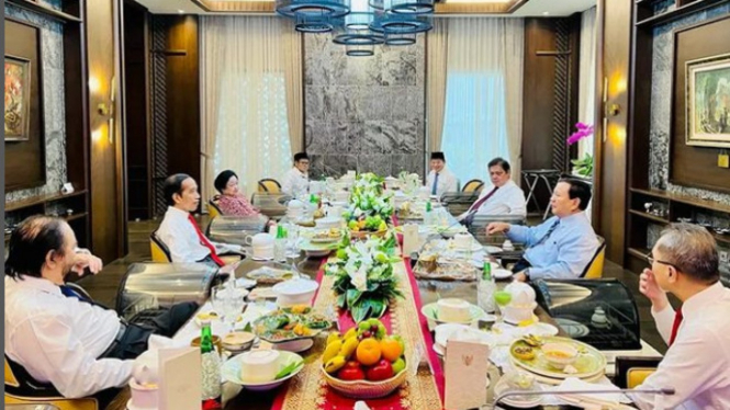 Jokowi Unggah Foto Makan Siang Bersama Ketum Parpol