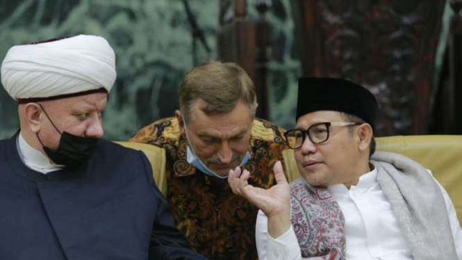 Ketum PKB Muhaimin Iskandar bersaa ulama Rusia, Sheikh Albir Krganov.