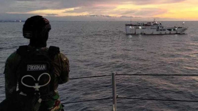 VIVA Militer: TNI AL tangkap kapal asing berbendera Taiwan di Perairan Aceh
