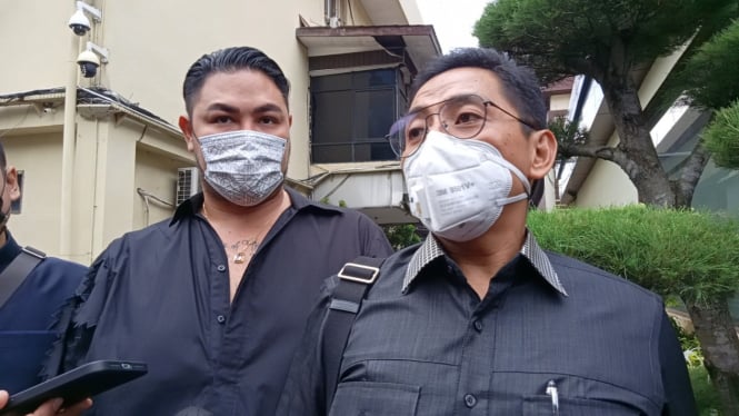 Ivan Gunawan usai jalani penyidikan kasus DNA Pro.