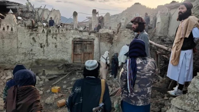 Jumlah korban jiwa akibat gempa Afghanistan melonjak lebih dari 1.000 orang.