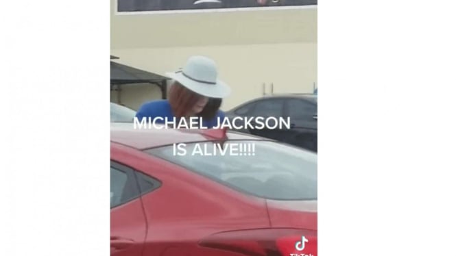 Video Tiktok memperlihatkan Michael Jackson 