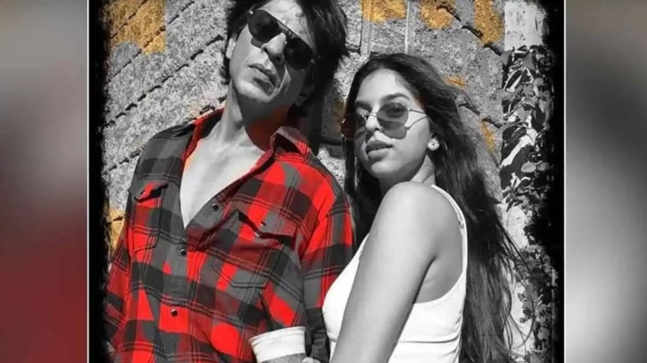 Foto Netizen Sebut Suhana Khan Adalah Shah Rukh Khan Versi Wanita