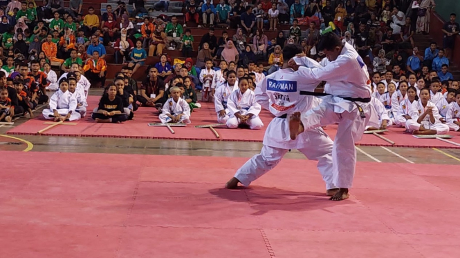 Kejuaraan karate Piala Kapolres Nganjuk