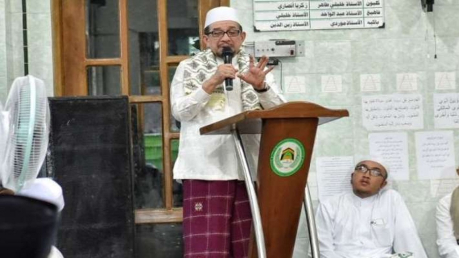 Ketua Majelis Syuro PKS Habib Salim Segaf Al Jufri saat menghadiri acara istighasah di Pamekasan, Jawa Timur, Senin, 27 Juni 2022.