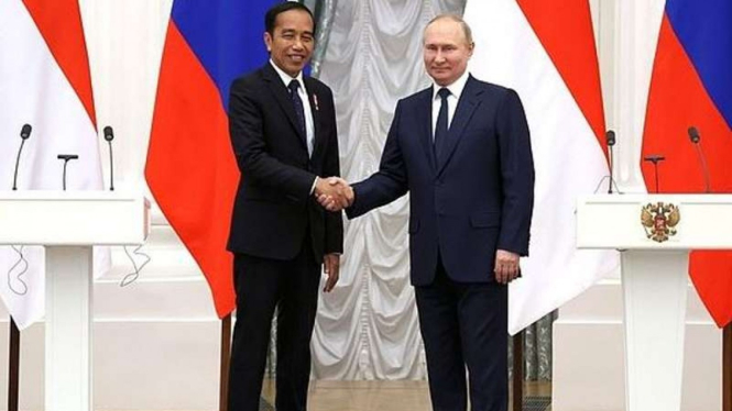 Presiden Jokowi dan Presiden Rusia Vladimir Putin di Istana Kremlin, Moskow