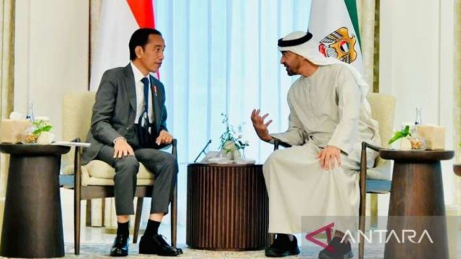 Presiden Jokowi Bersama Sheikh Mohamed bin Zayed (MBZ)