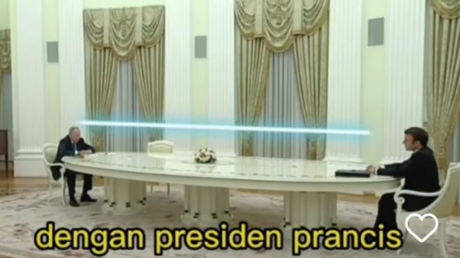 Viral pertemuan Putin dan Presiden Prancis dengan meja panjang