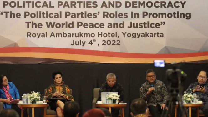 Seminar Internasional Tentang Partai Politik