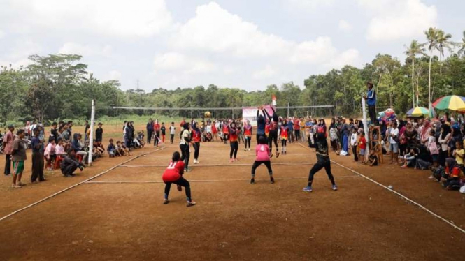 Relawan Ganjar Pranowo menggelar Turnamen Voli Putri se-Provinsi Banten
