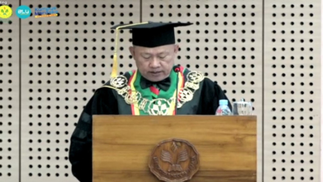 Rektor Universitas Negeri Jakarta (UNJ) Prof Komaruddin