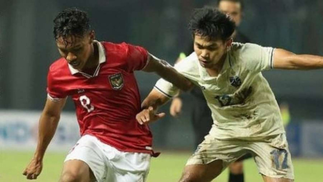 Timnas Indonesia U-19 melawan Thailand
